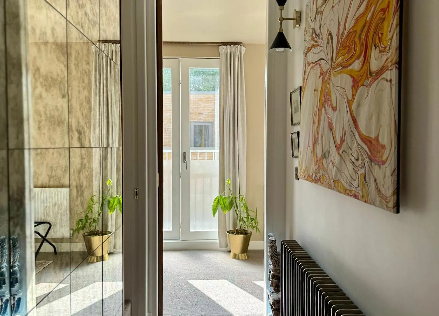 Stunning Designer House, Fantastic City Location - Cambridge Homehost 0*,