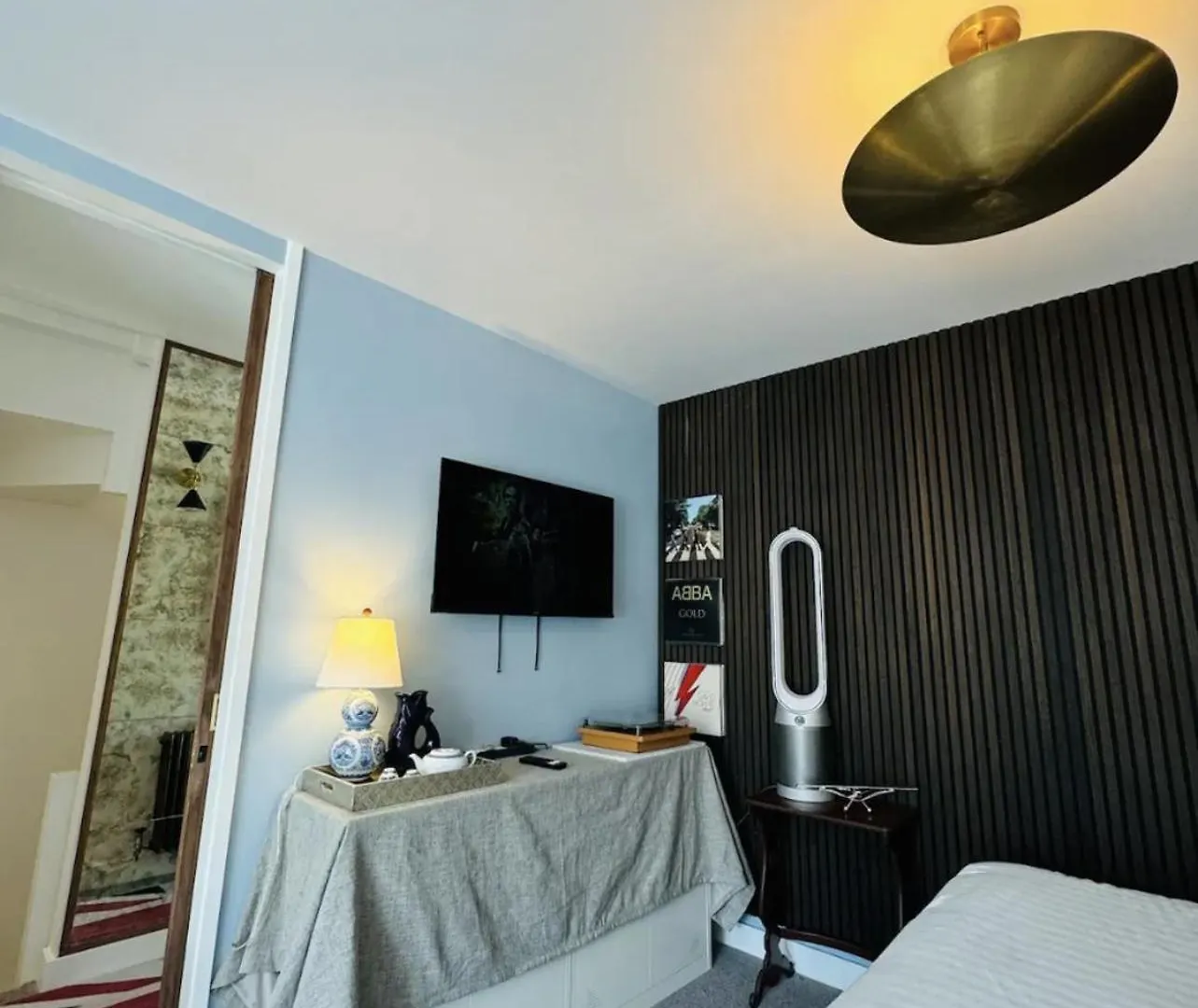 Stunning Designer House, Fantastic City Location - Cambridge Homehost Semesterbostad